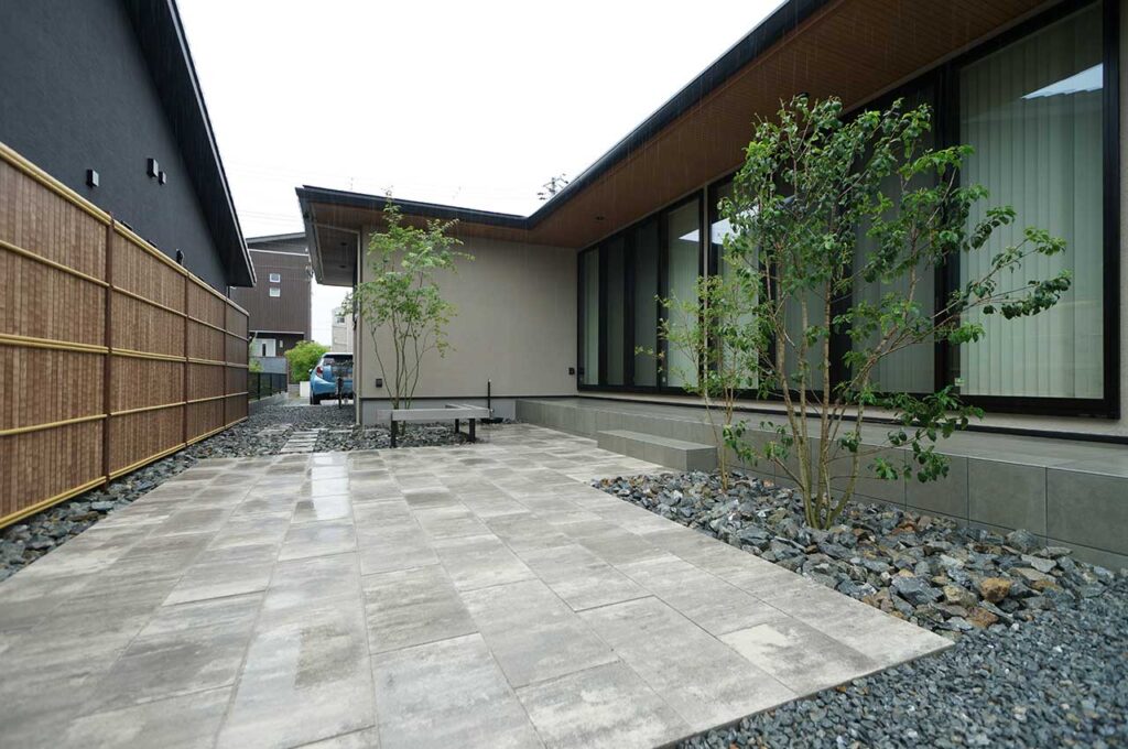 植木の植え付け方 完成写真